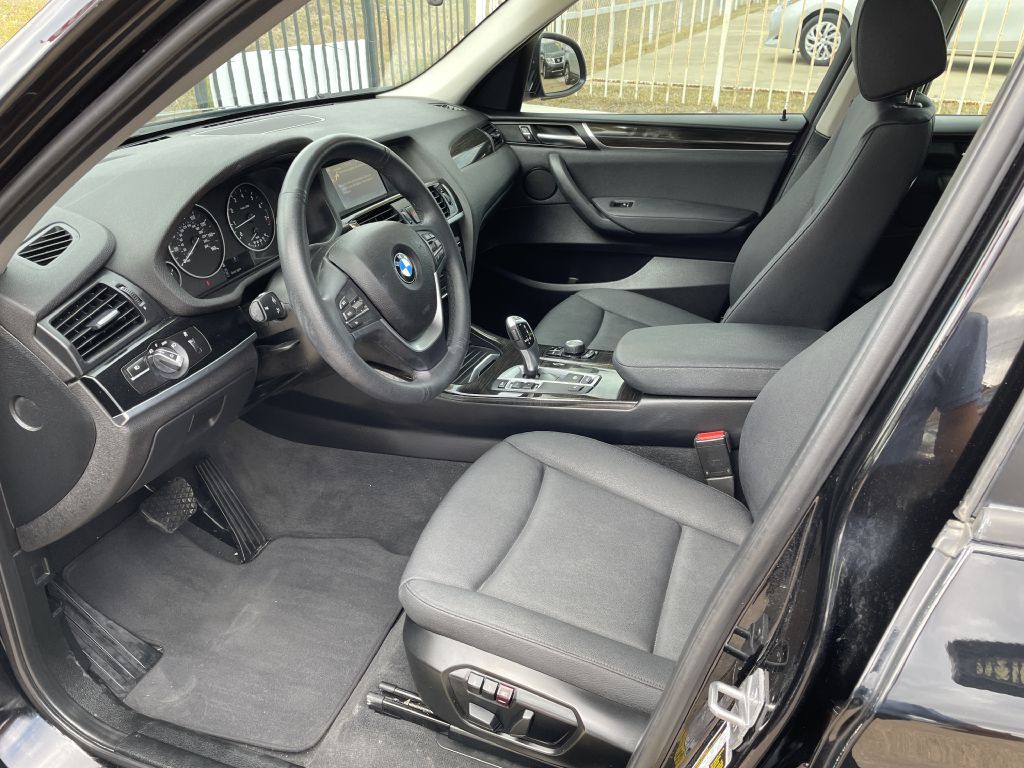 2017 BMW X3 Image 16