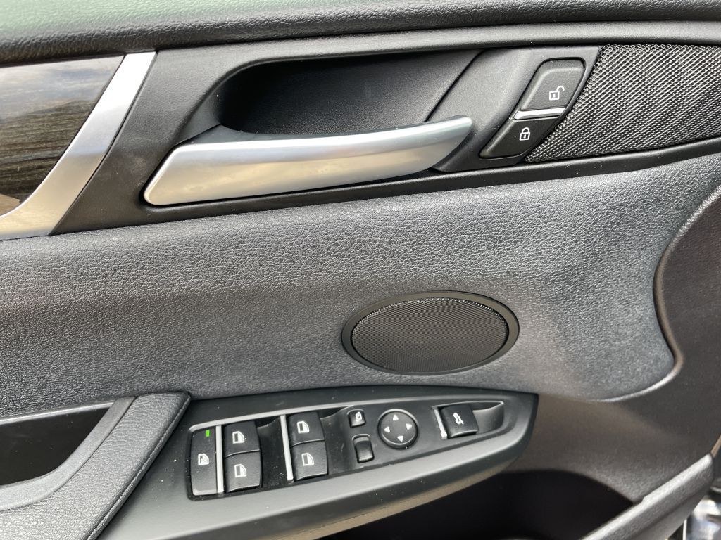 2017 BMW X3 Image 17