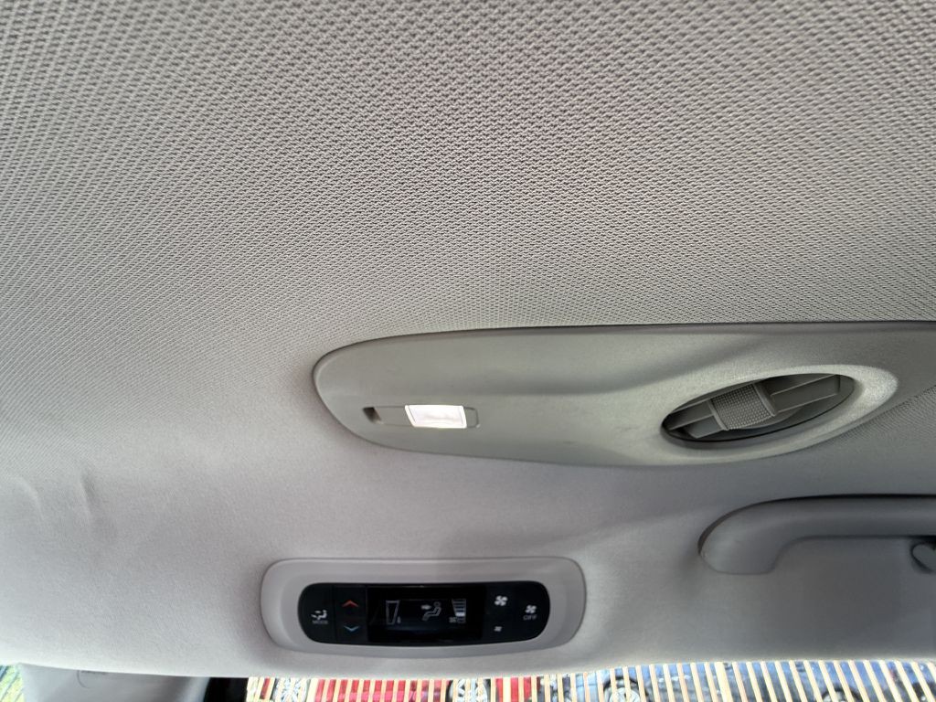 2017 Chrysler Pacifica Image 17