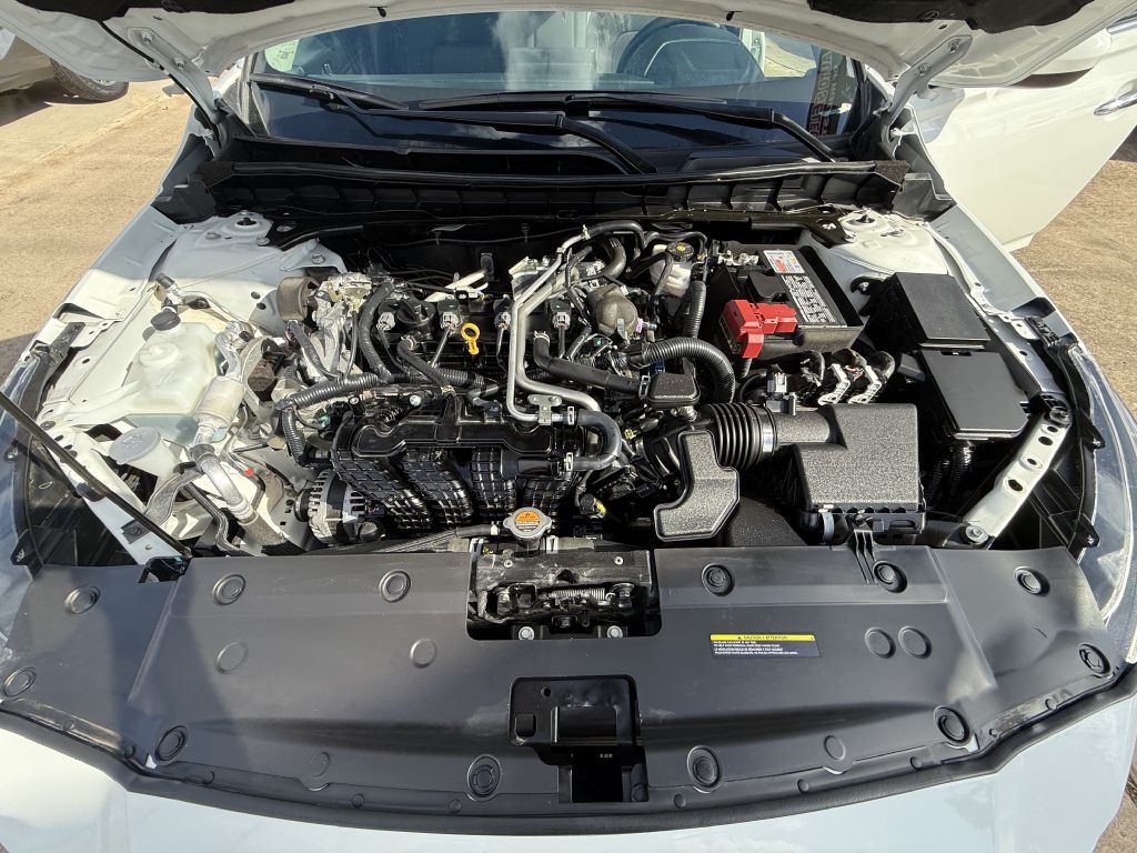 2022 Nissan Altima Image 17