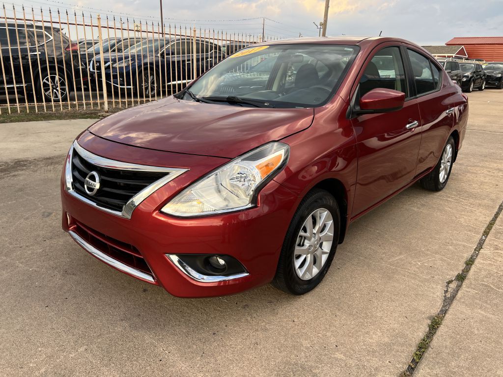 2017 Nissan Versa Image 3