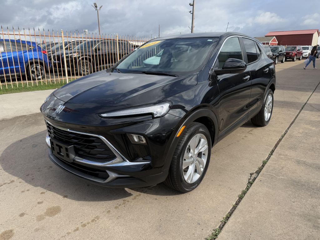 2024 Buick Enclave Image 3