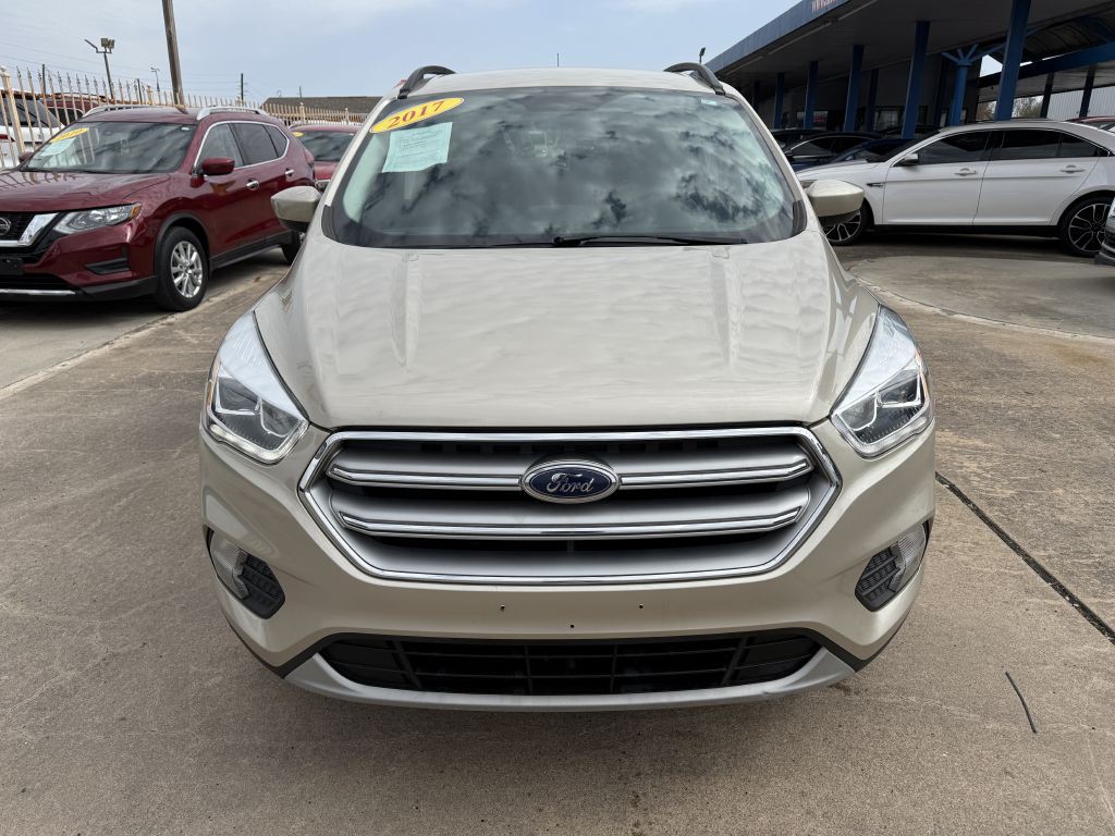 2017 Ford Escape Image 2