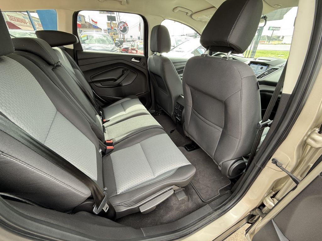 2017 Ford Escape Image 10