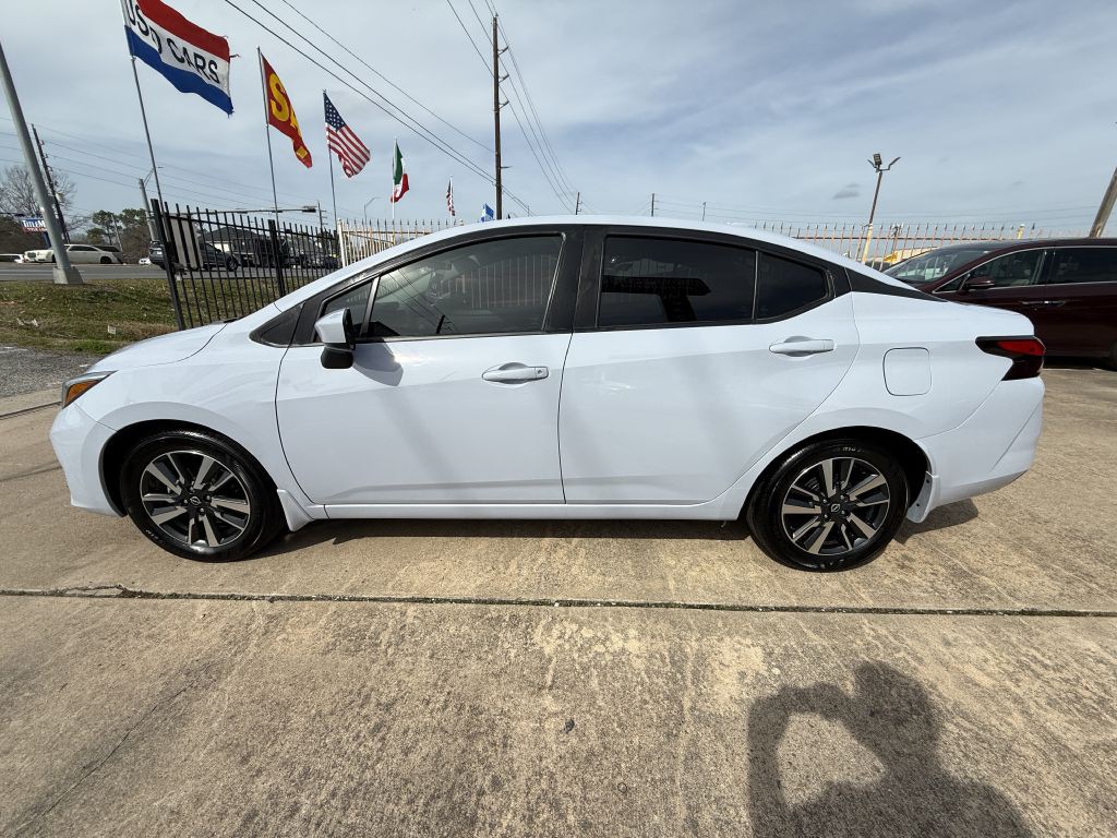 2025 Nissan Versa Image 4