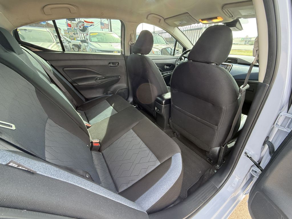 2025 Nissan Versa Image 10