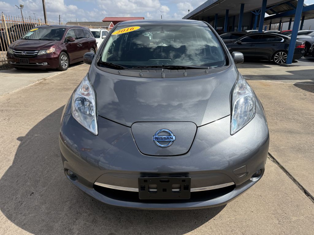 2016 Nissan Leaf Image 2