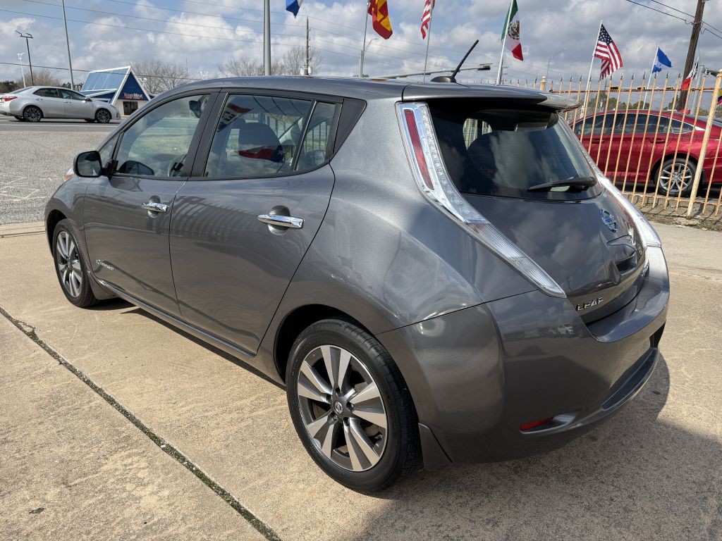 2016 Nissan Leaf Image 5
