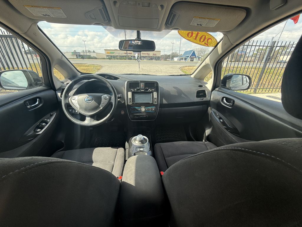 2016 Nissan Leaf Image 13