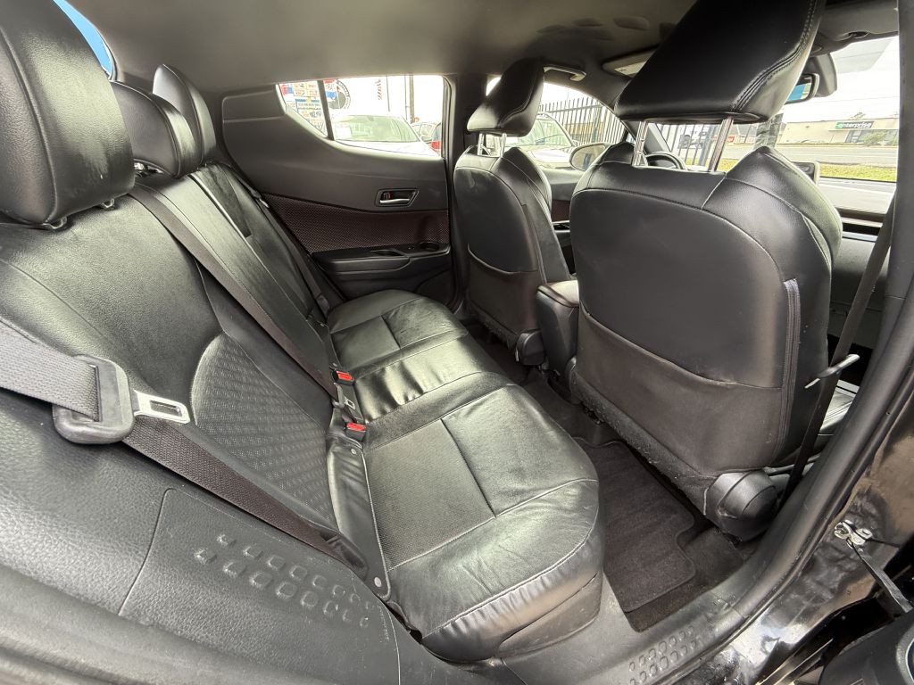2019 Toyota C-HR Image 10
