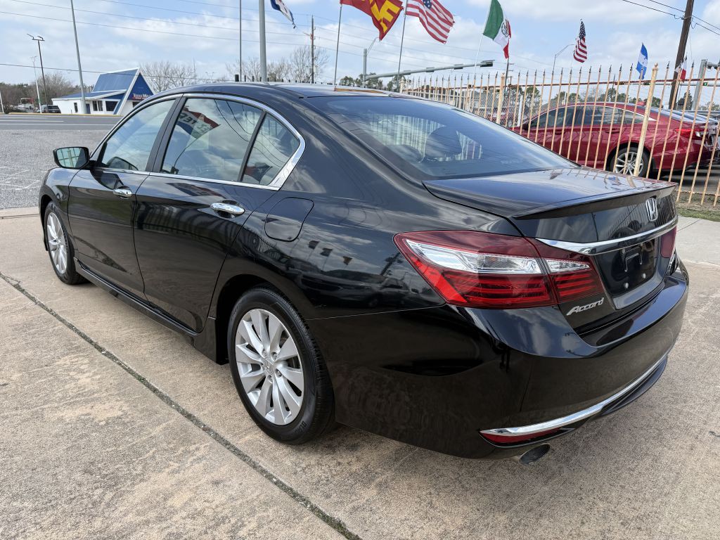 2017 Honda Accord Image 5