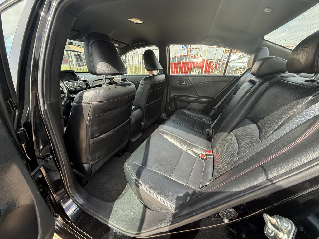 2017 Honda Accord Image 12