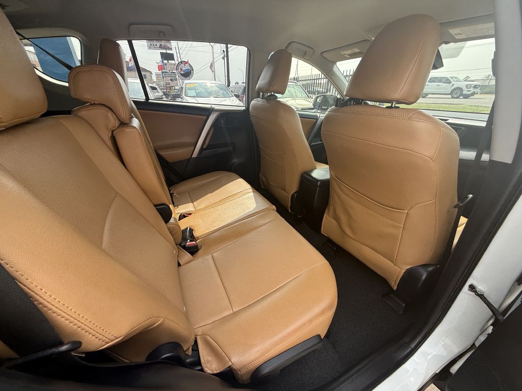 2017 Toyota Rav4 Image 10