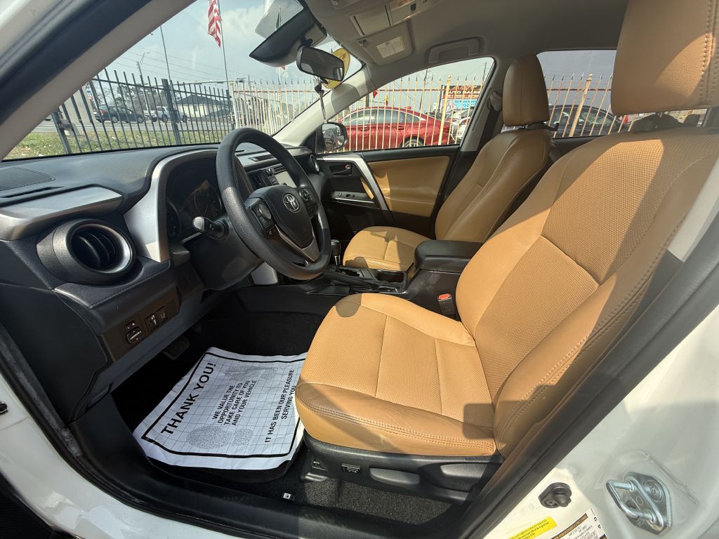 2017 Toyota Rav4 Image 14