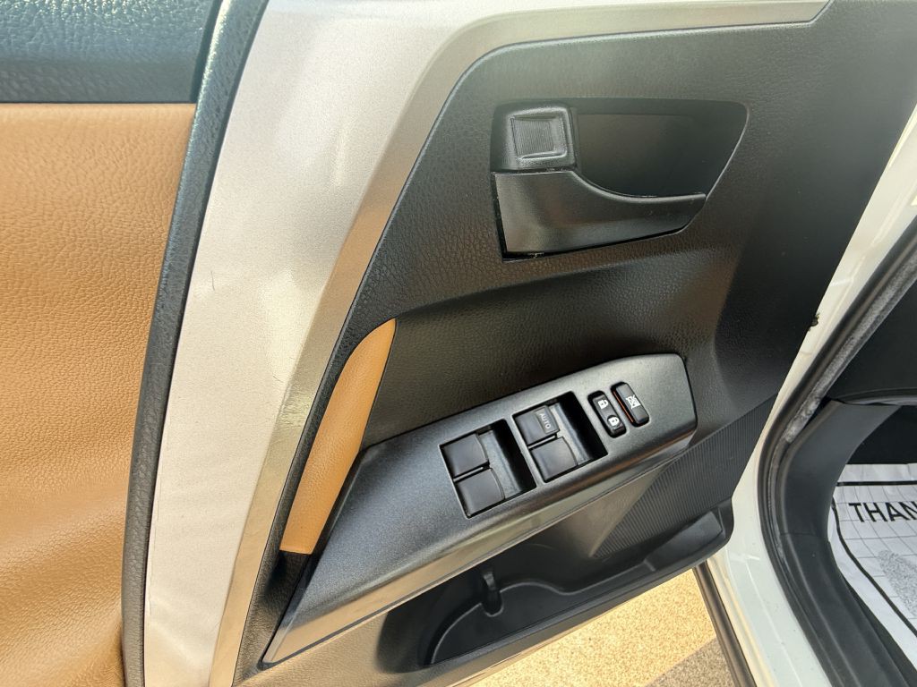 2017 Toyota Rav4 Image 15