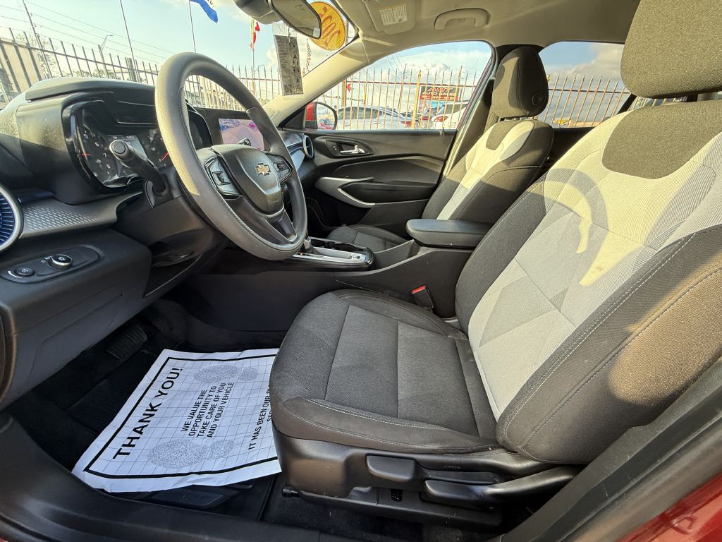 2025 Chevrolet Trax Image 13