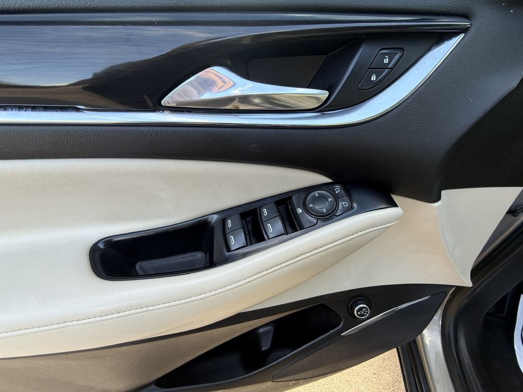 2019 Buick Enclave Image 17