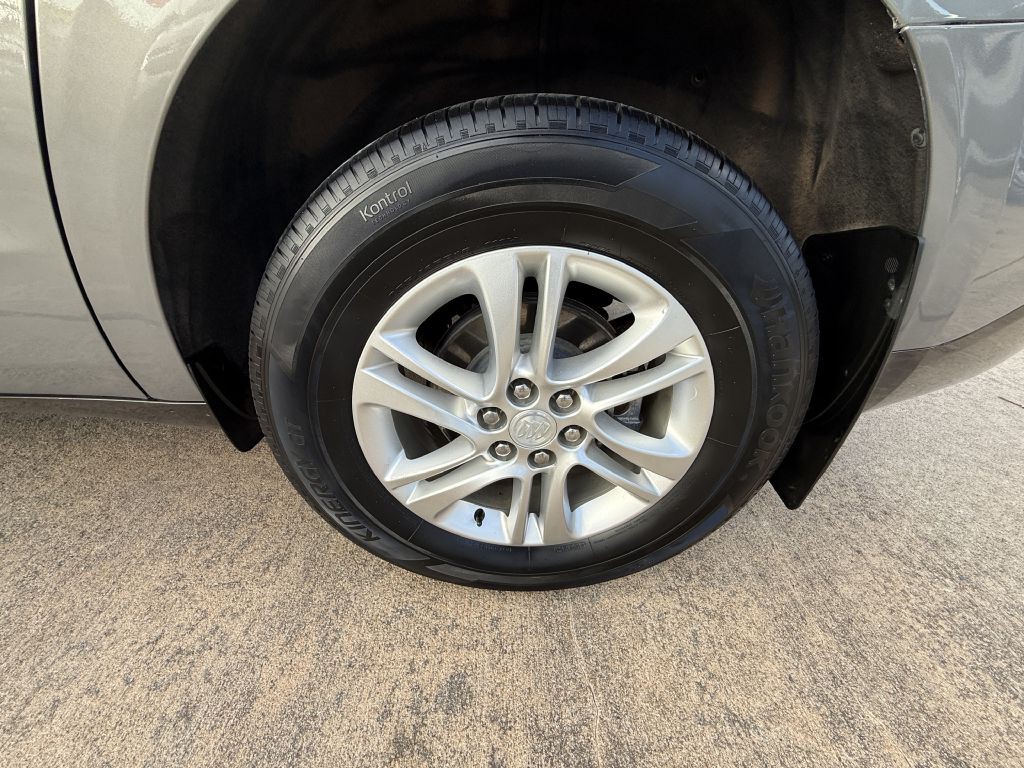 2019 Buick Enclave Image 18