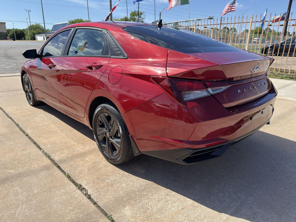 2023 Hyundai Elantra Image 5