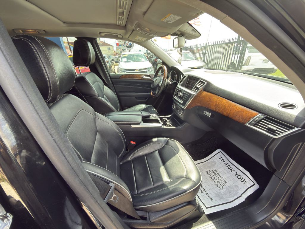 2013 Mercedes-Benz M-Class Image 9