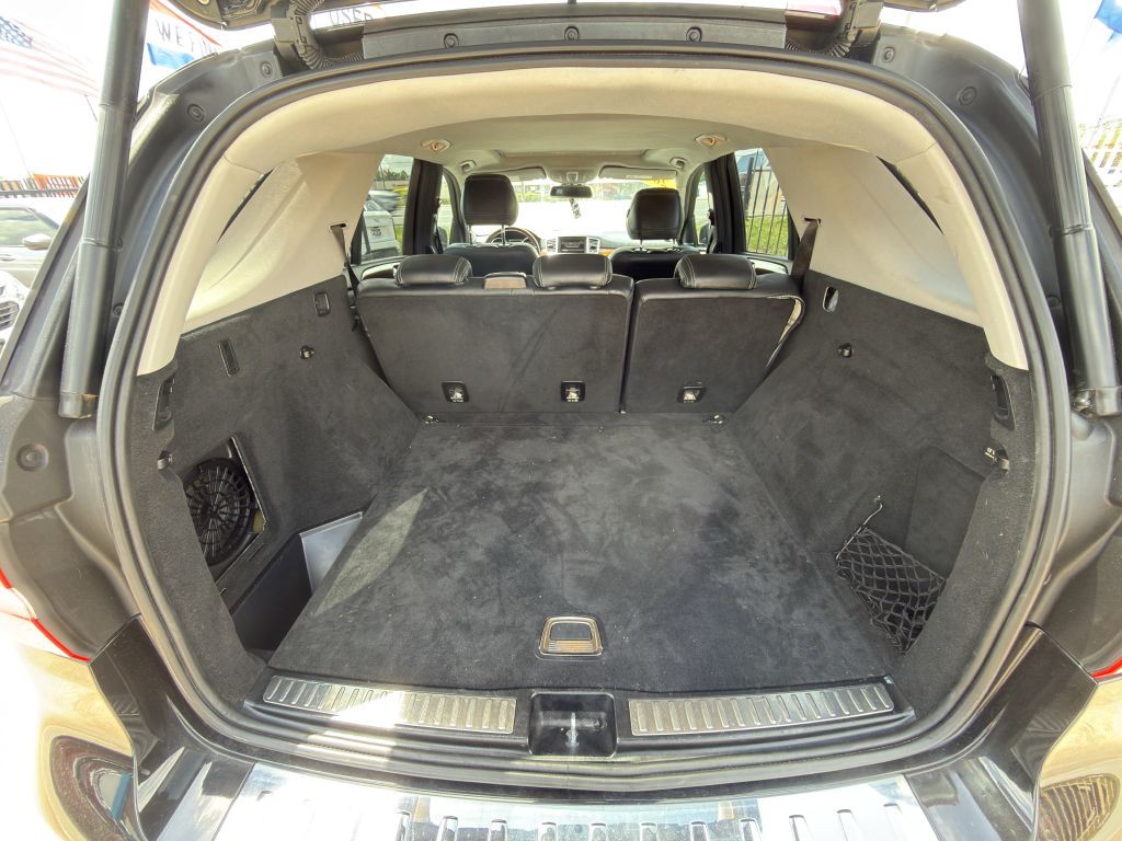 2013 Mercedes-Benz M-Class Image 12