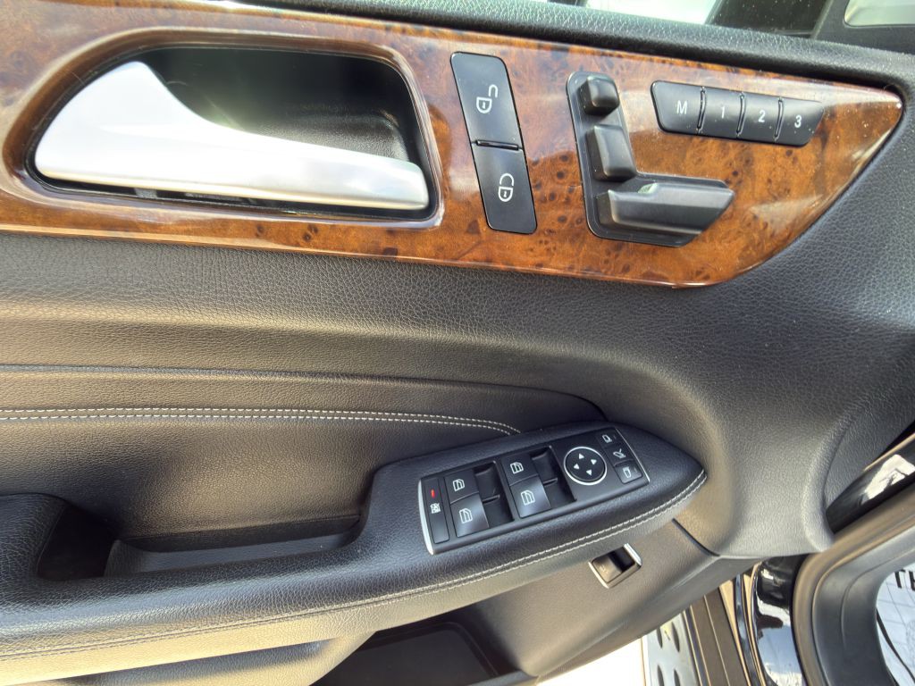 2013 Mercedes-Benz M-Class Image 17