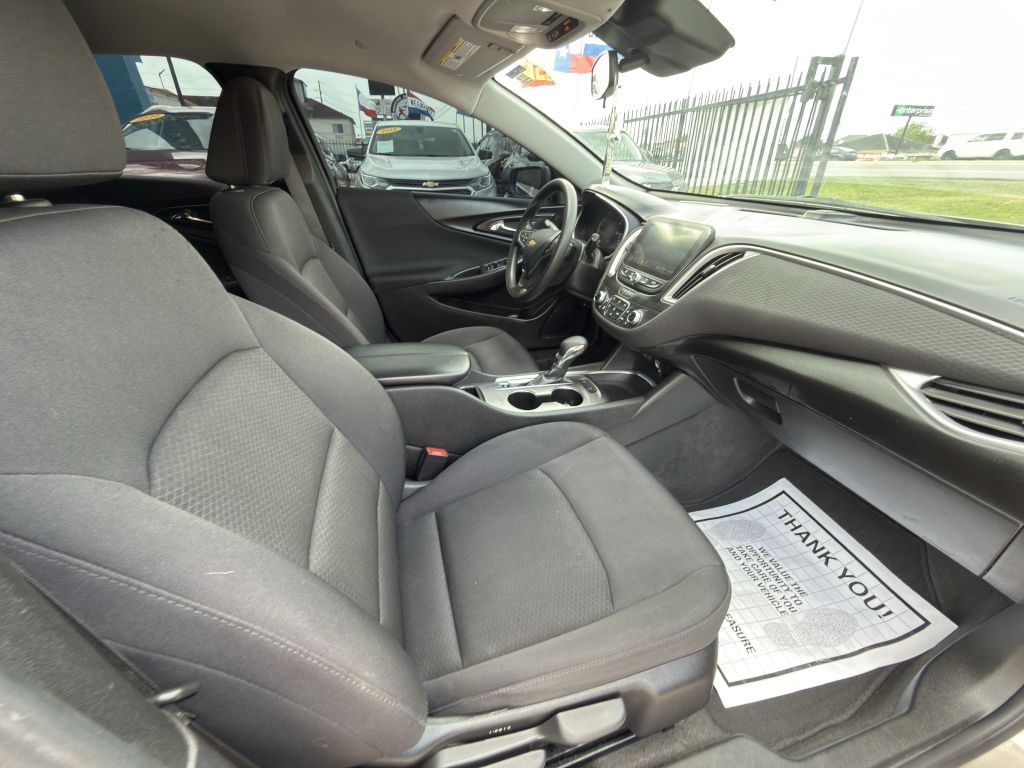 2024 Chevrolet Malibu Image 9