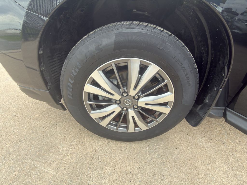 2019 Nissan Pathfinder Image 17