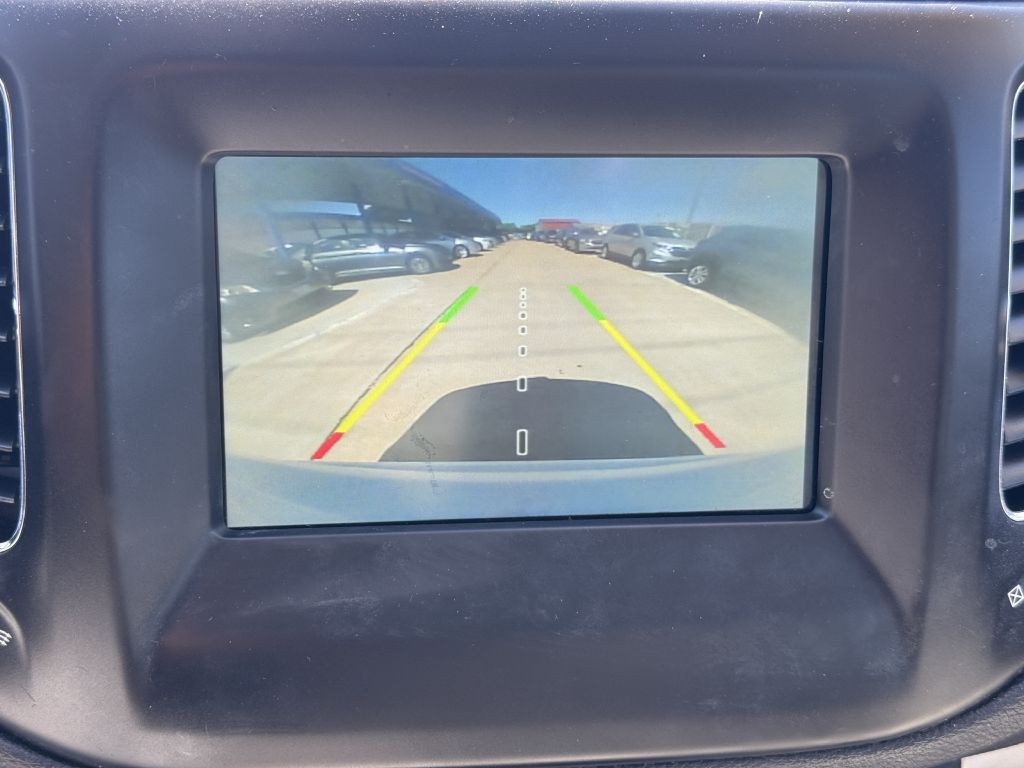 2018 Jeep Compass Image 17
