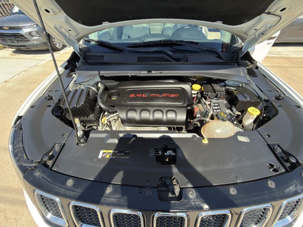 2018 Jeep Compass Image 19