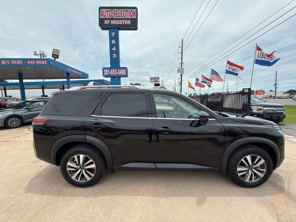 2024 Nissan Pathfinder Image 8
