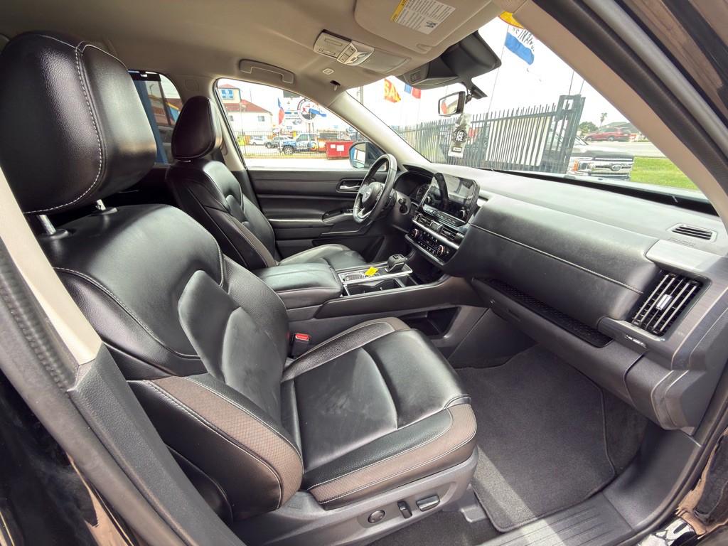 2024 Nissan Pathfinder Image 9
