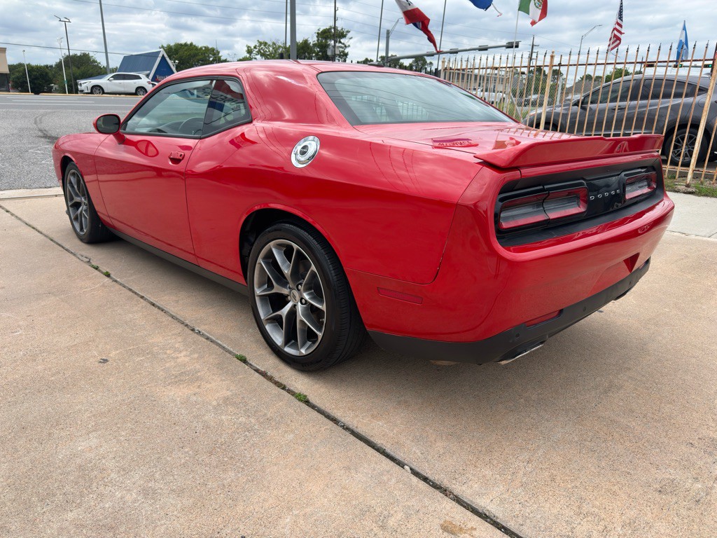 2022 Dodge Challenger Image 3