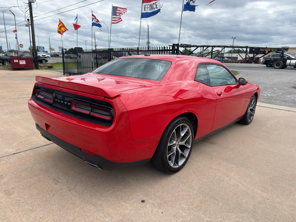 2022 Dodge Challenger Image 7