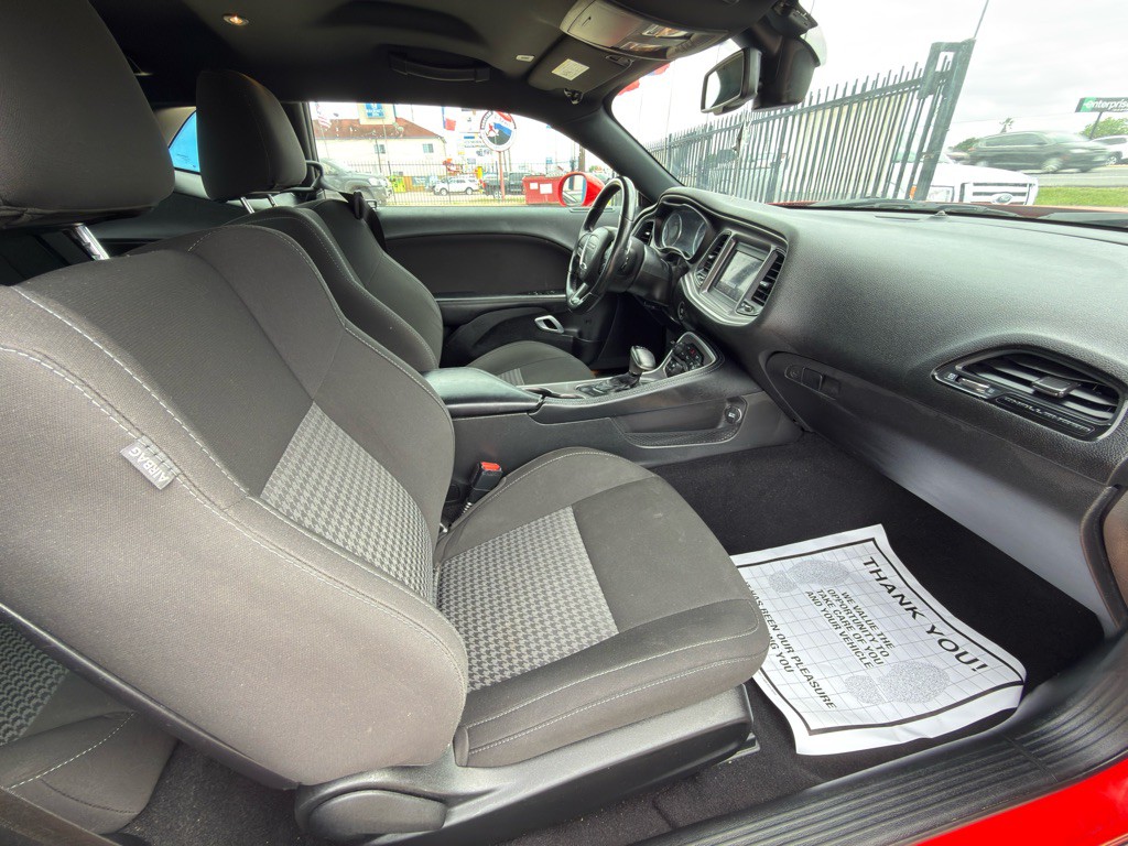 2022 Dodge Challenger Image 11