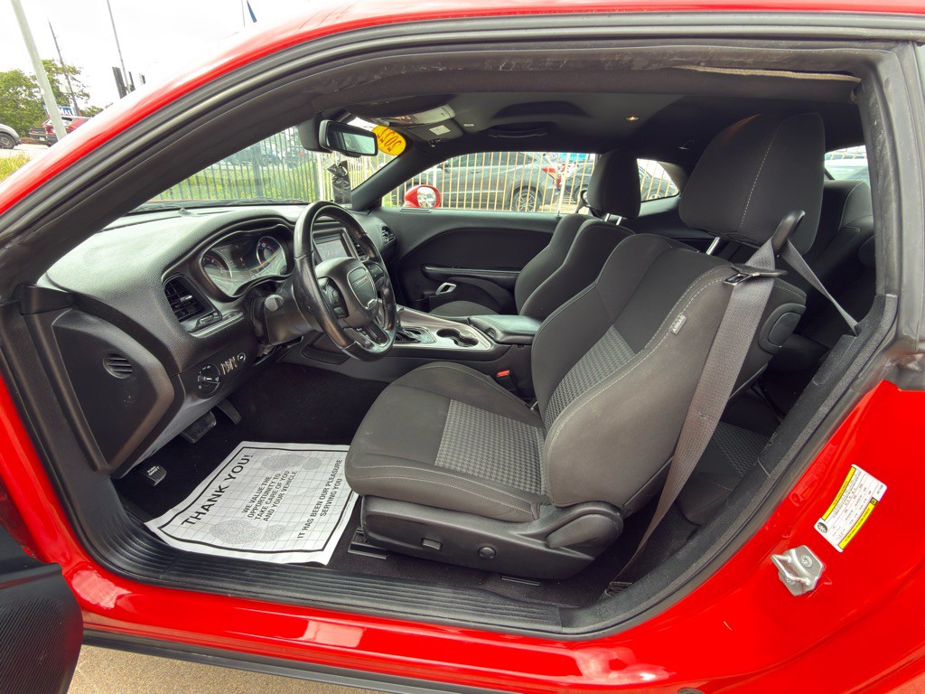 2022 Dodge Challenger Image 13