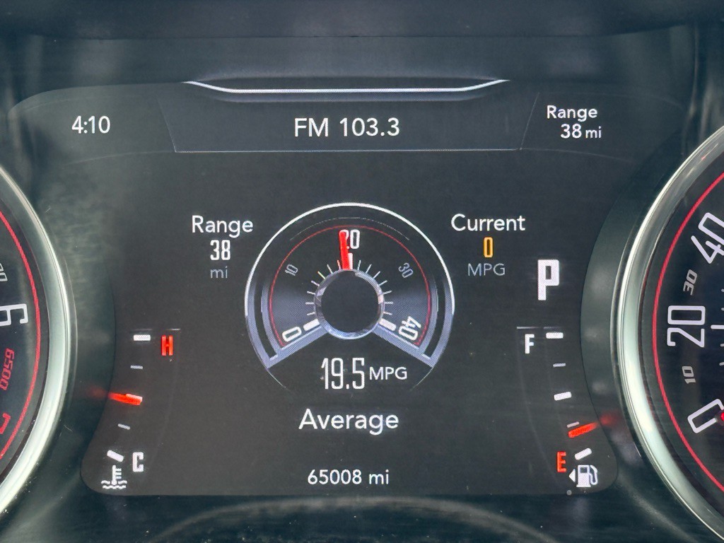 2022 Dodge Challenger Image 16
