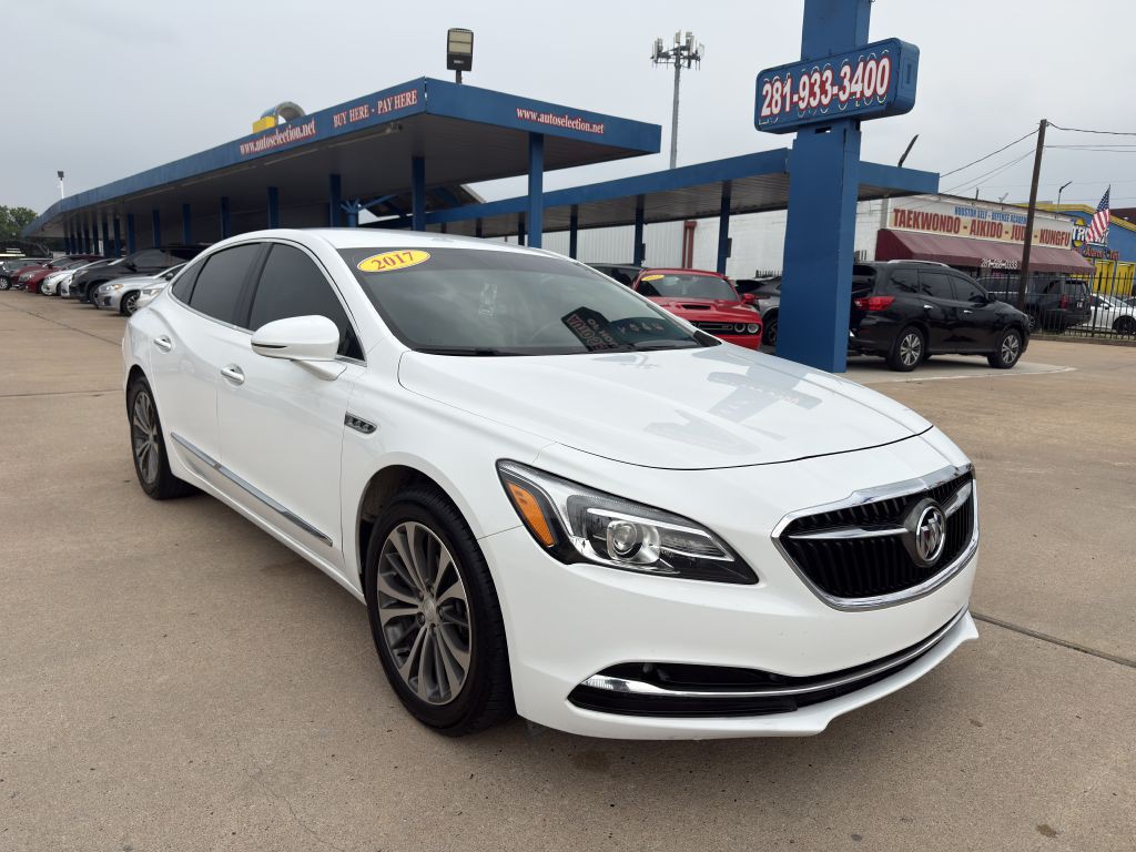 2017 Buick Lacrosse Image 1