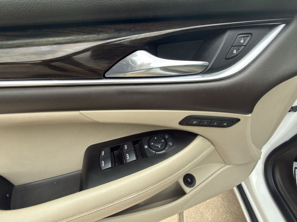2017 Buick Lacrosse Image 14