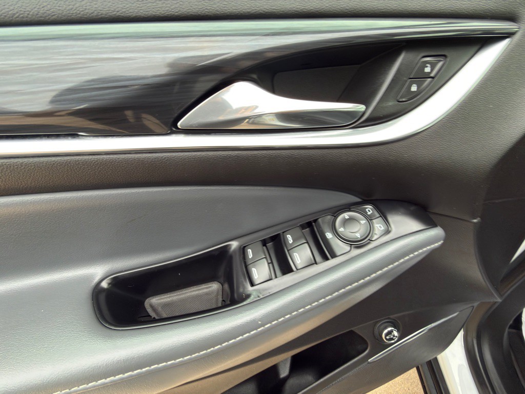 2019 Buick Enclave Image 17