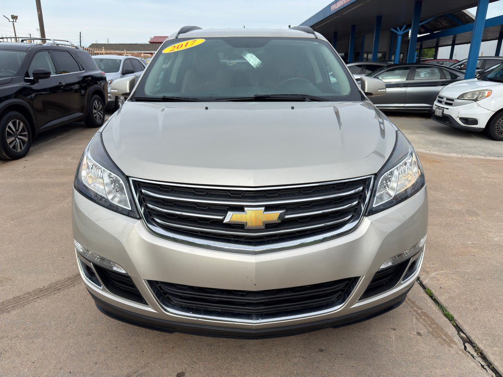 2017 Chevrolet Traverse Image 2