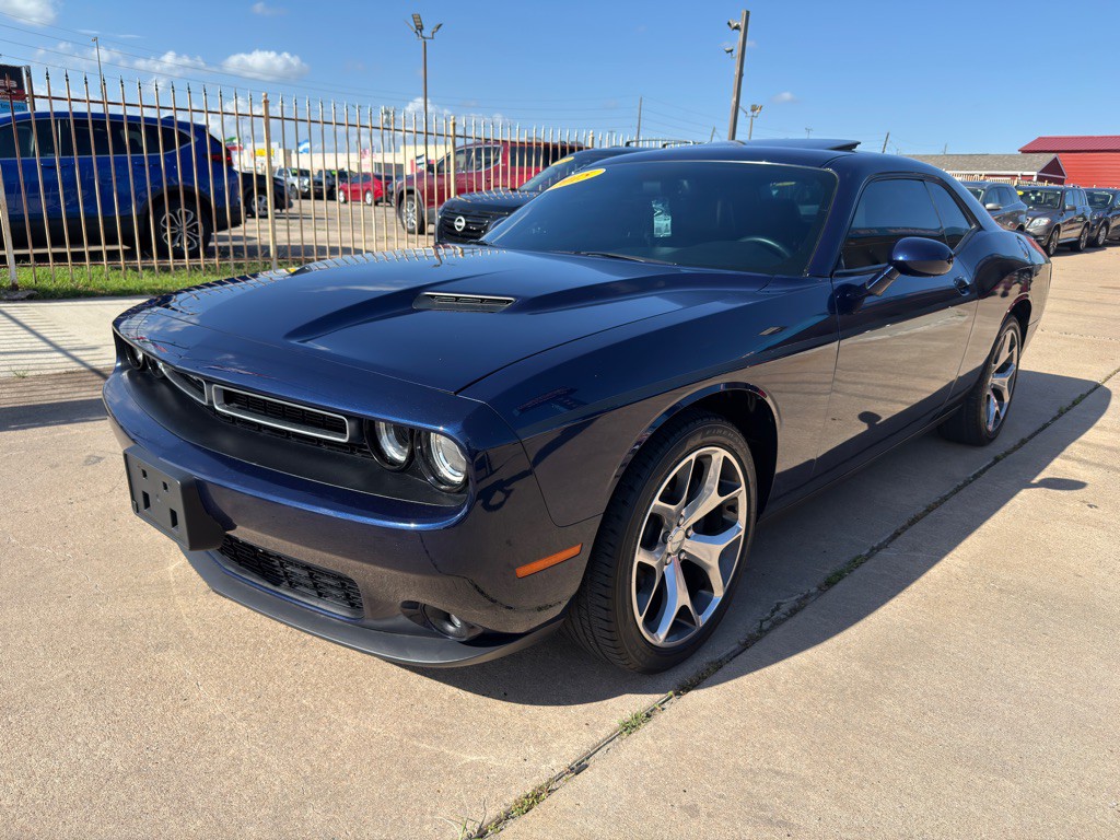 2015 Dodge Challenger Image 3
