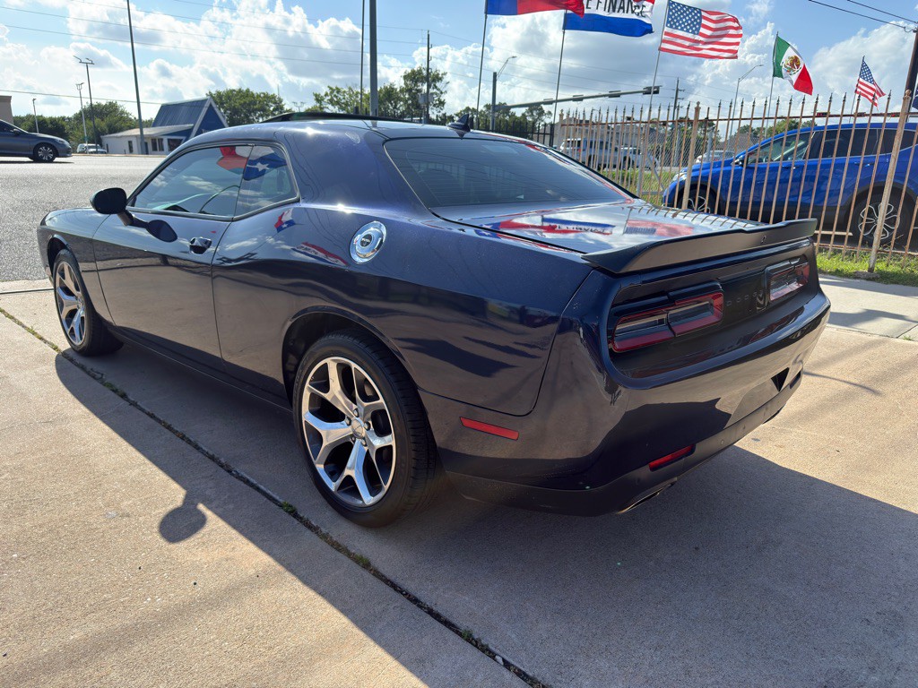 2015 Dodge Challenger Image 5