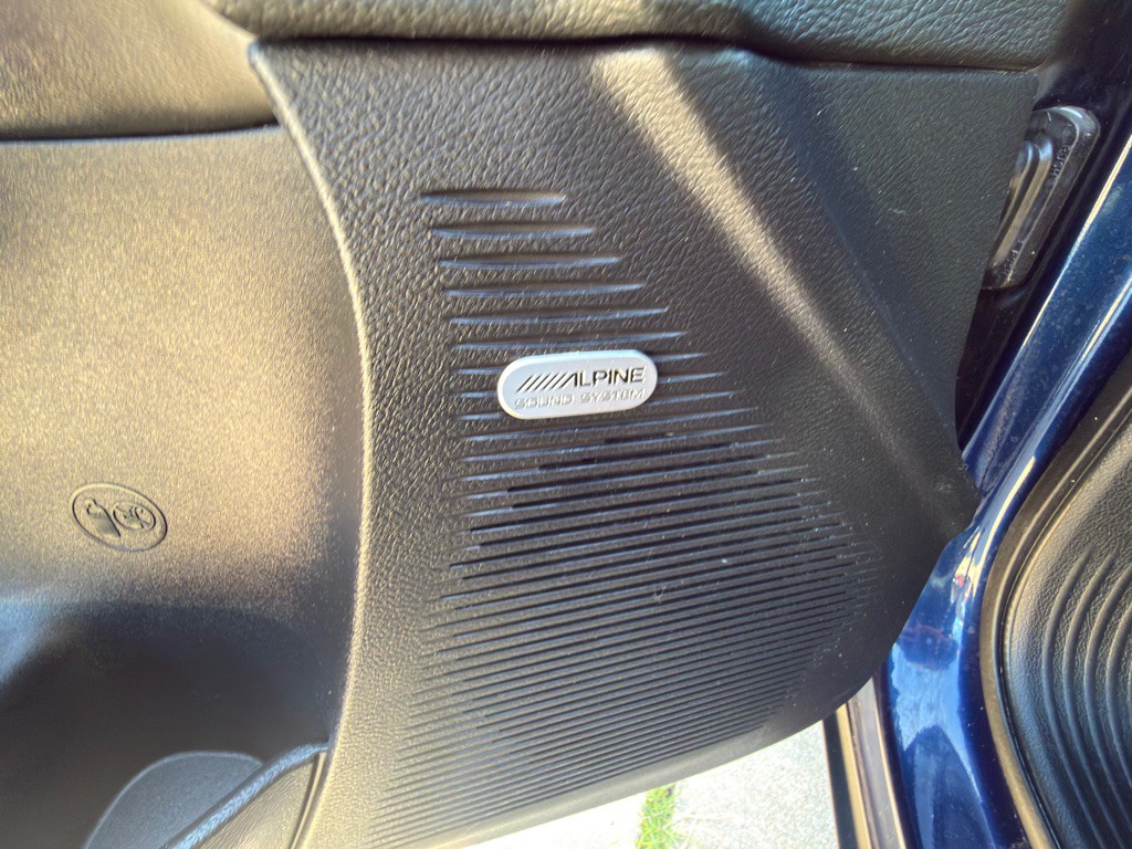 2015 Dodge Challenger Image 13