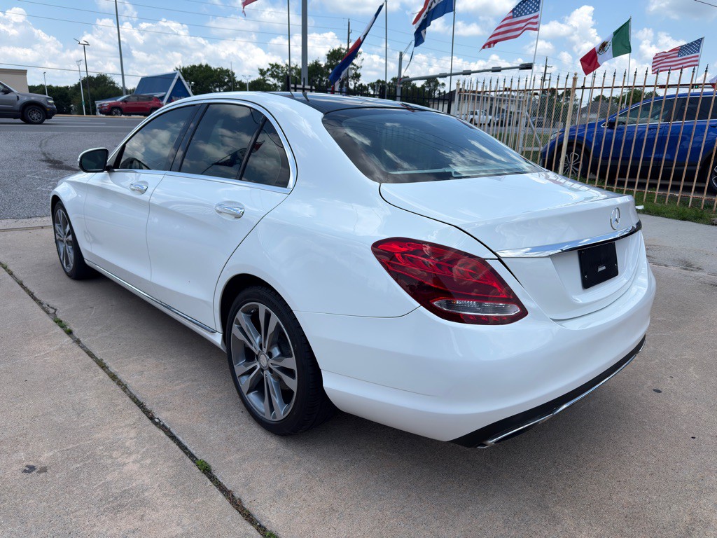 2015 Mercedes-Benz C-Class Image 5