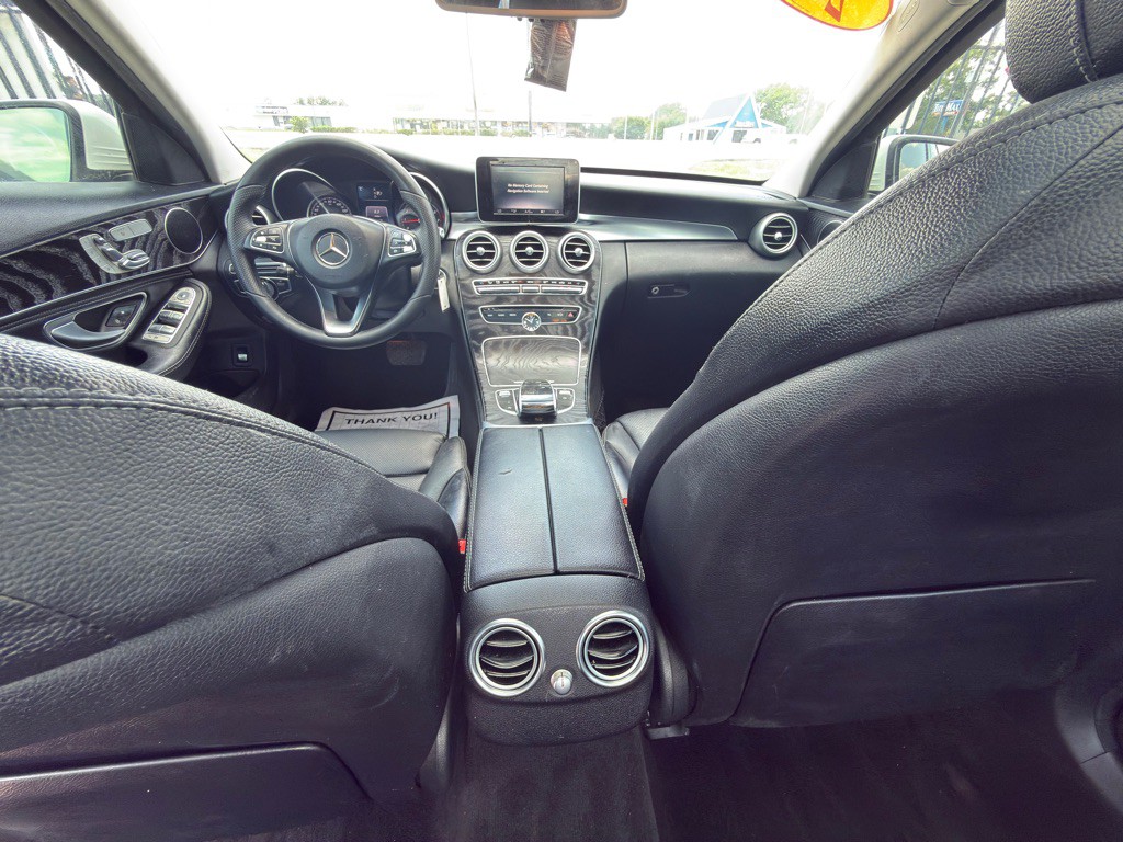 2015 Mercedes-Benz C-Class Image 13