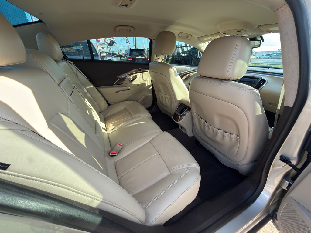 2016 Buick Lacrosse Image 10