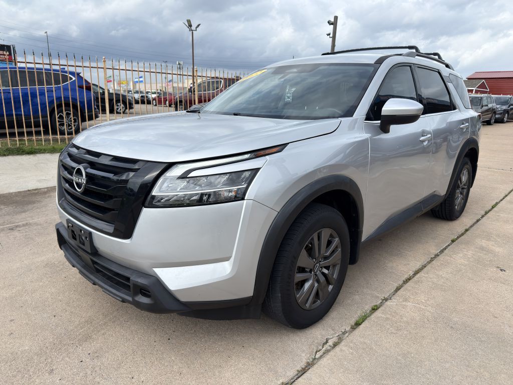 2022 Nissan Pathfinder Image 3