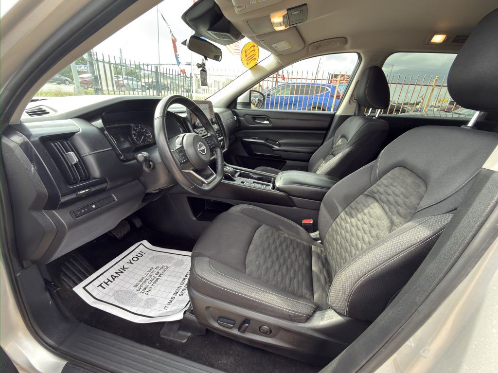 2022 Nissan Pathfinder Image 15