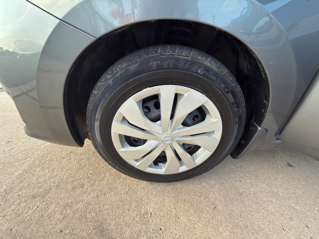 2025 Nissan Versa Image 16